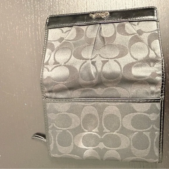 Coach Black and Gray Signature Wallet - Picture 4 of 6